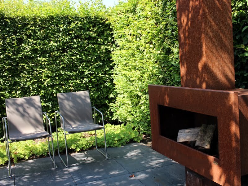 If you have little space, choose multifunctional light furniture that is easy to store. author of the photo L. Lubertaitė.