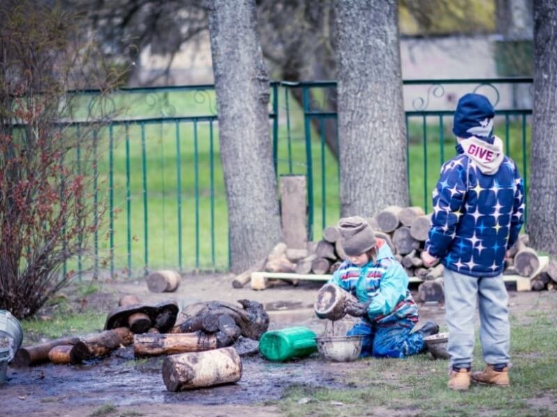 The funniest things come from pouring water into a bucket of dirt. Tautvydas Gurskas
