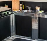 4 ideas to protect a summer kitchen from the sun