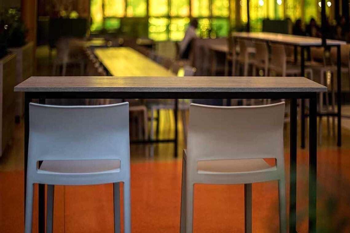 high stools Miramaia Shopping Center
