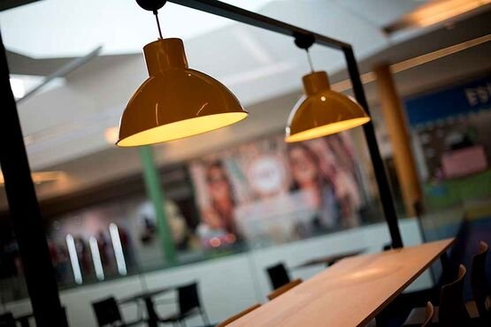Yellow decorative lamps Miramaia shopping center