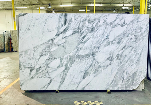     models in white, black and gold marble suitable for any interior.
